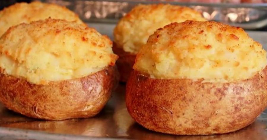 Γεμιστές πατάτες: Καταπληκτική συνταγή που θα σας ανοίξει την όρεξη