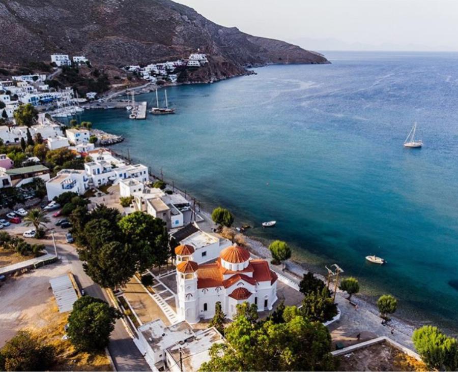 5 αγαπημένα Ελληνικά νησάκια που μπορείς να τα γυρίσεις μόνο με τα πόδια, χωρίς καθόλου αυτοκίνητο