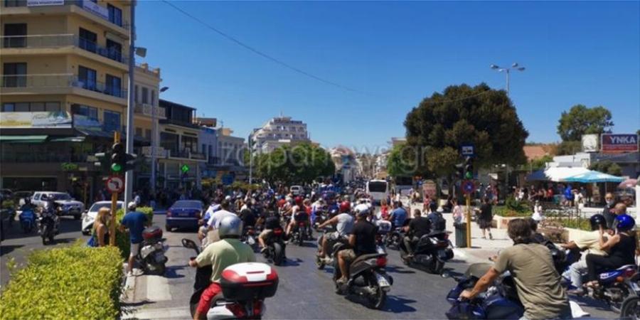 Χανιά πορεία: Μηχανοκίνητη πορεία στα Χανιά εναντίον των μέτρων – Δείτε βίντεο από την πορεία