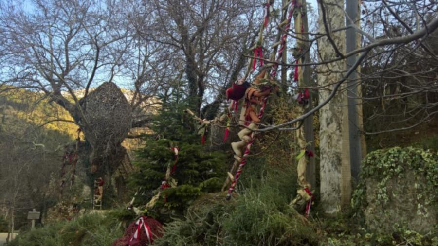 Ελληνικό όρος Αραράτ: 1,5 ώρα από την Αθήνα ένας Αρμένιος έχει φτιάξει ένα παραμυθένιο μέρος