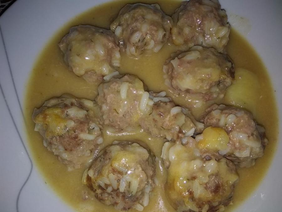 Γιουβαρλάκια χωρίς αυγόκομμα: Μια εύκολη συνταγή ιδανική για παιδιά