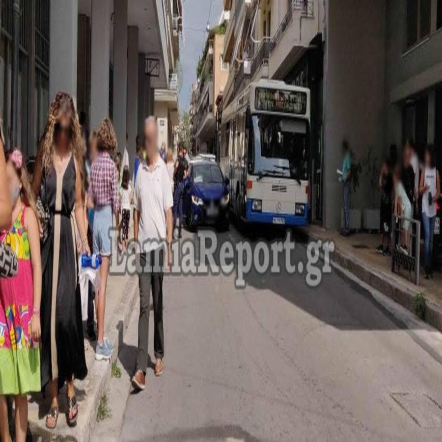Λαμία σοκαριστικό ατύχημα: Παρασύρθηκε μαθήτρια έξω από το σχολείο της