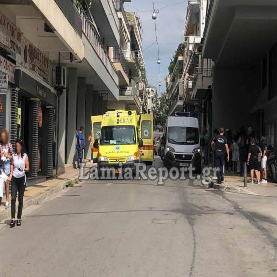 Λαμία σοκαριστικό ατύχημα: Παρασύρθηκε μαθήτρια έξω από το σχολείο της