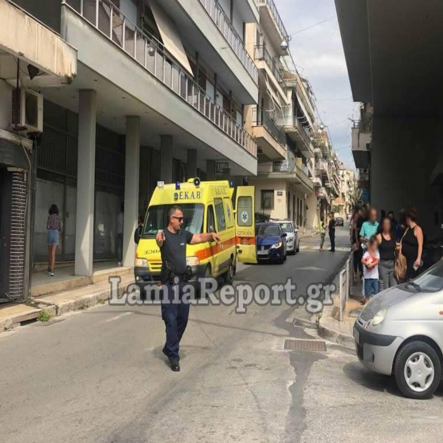 Λαμία σοκαριστικό ατύχημα: Παρασύρθηκε μαθήτρια έξω από το σχολείο της