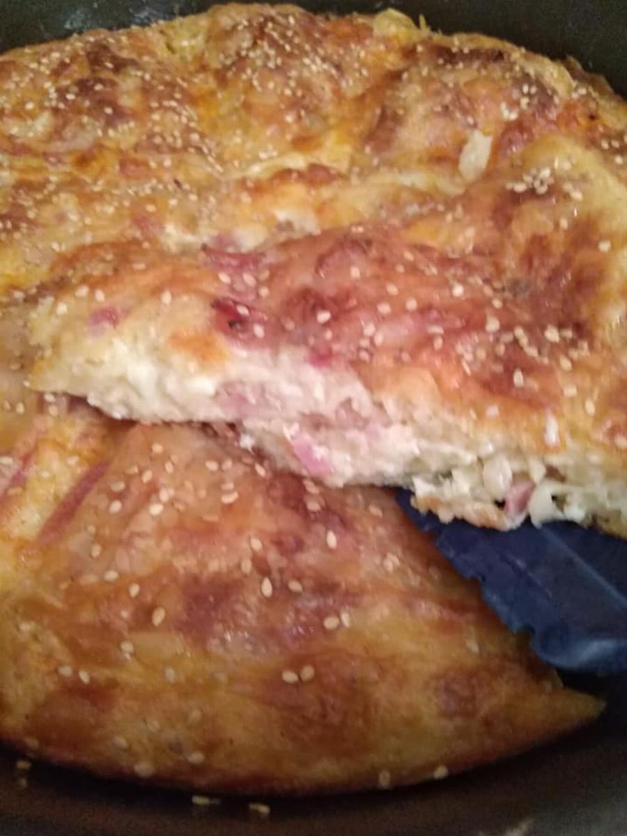 Κασερόπιτα με μπέικον: Σκέτος πειρασμός για μια λαχταριστή συνταγή