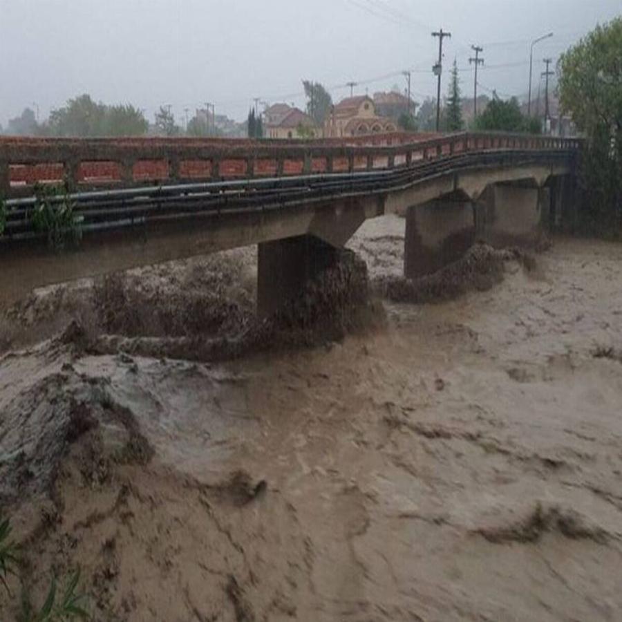 Ιανός νεκροί: Η φονική κακοκαιρία σαρώνει την Ελλάδα – Δύο νεκροί σε Φάρσαλα-Καρδίτσα