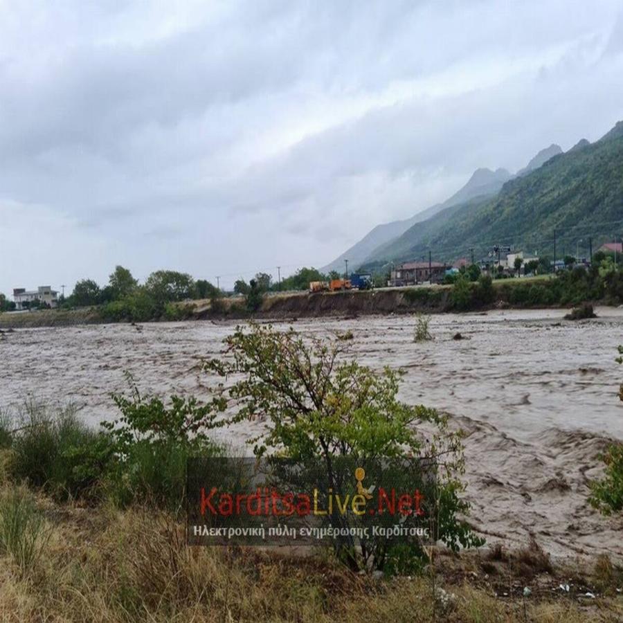 Ιανός νεκροί: Η φονική κακοκαιρία σαρώνει την Ελλάδα – Δύο νεκροί σε Φάρσαλα-Καρδίτσα