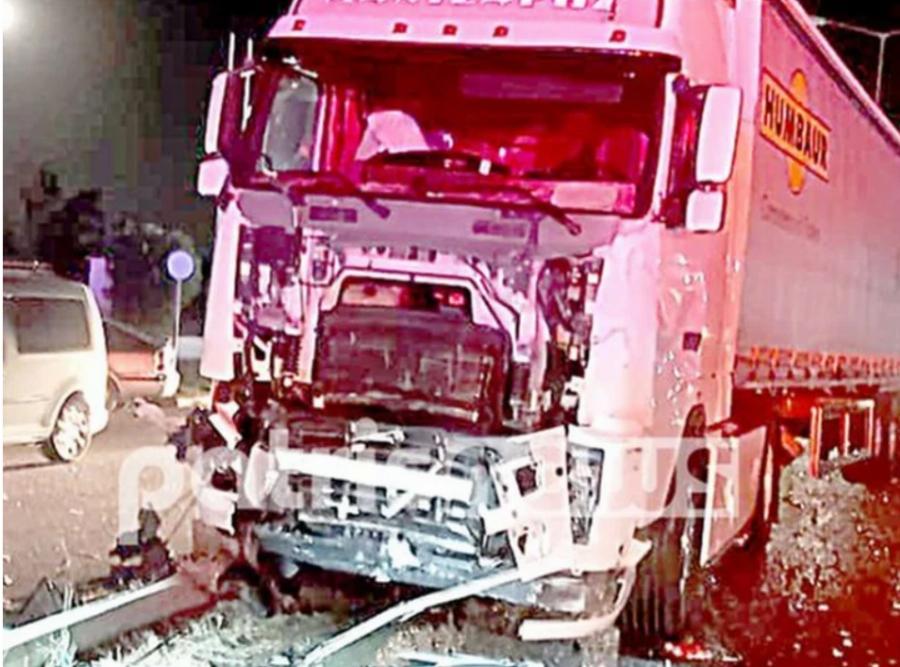 Πύργος τραγωδία: Έτσι έχασε τη ζωή του ο 26χρονος μετά τη σύγκρουση με τη νταλίκα – Σοκαριστικές εικόνες