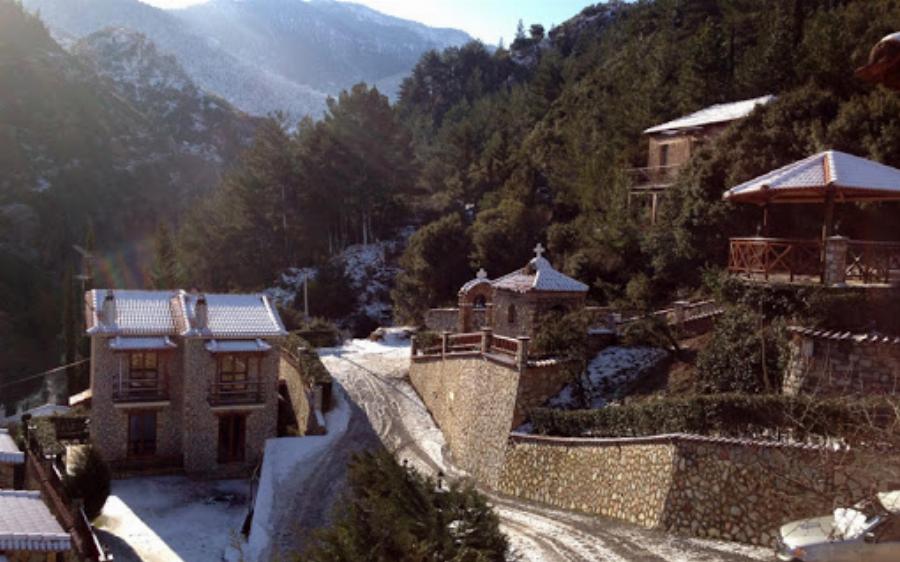 Ζαχλωρού: Γνωρίστε το καταπράσινο Ελληνικό χωριό κόσμημα με  την ωραιότερη διαδρομή τραίνου στην Ελλάδα