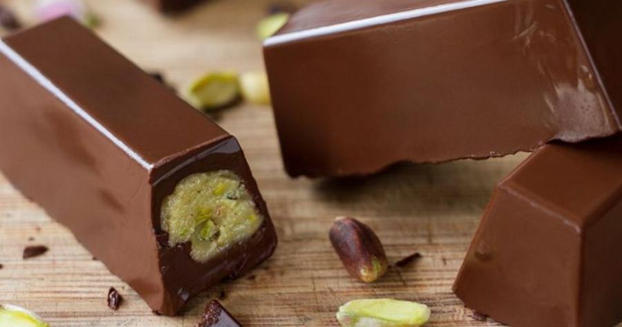 Γλυκό χωρίς ζάχαρη με ταχίνι και σοκολάτα από τον Άκη