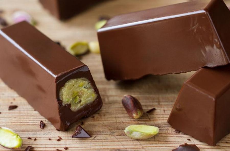 Γλυκό χωρίς ζάχαρη με ταχίνι και σοκολάτα από τον Άκη