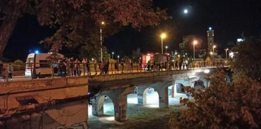 Τροχαίο στη Λάρισα: Εκτινάχθηκαν από τη γέφυρα Αλκαζάρ δύο 16χρονα παιδιά που παρασύρθηκαν από όχημα