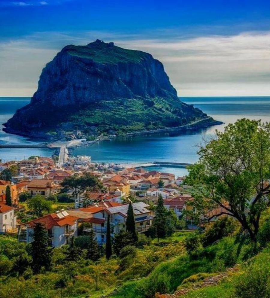 Μονεμβασιά: Οι εικόνες που αποδεικνύουν ότι η Μονεμβασιά είναι ένα από τα πιο μαγικά μέρη στην Ελλάδα