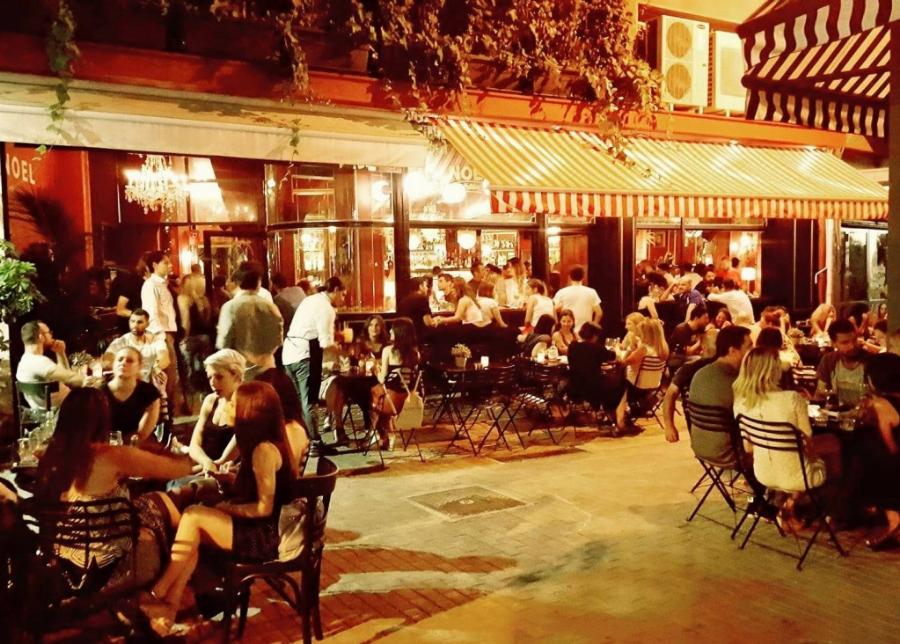 Τα 5 καλύτερα μπαράκια για φλερτ στην Αθήνα που θα επισκεφθούμε αμέσως μόλις λήξει η καραντίνα