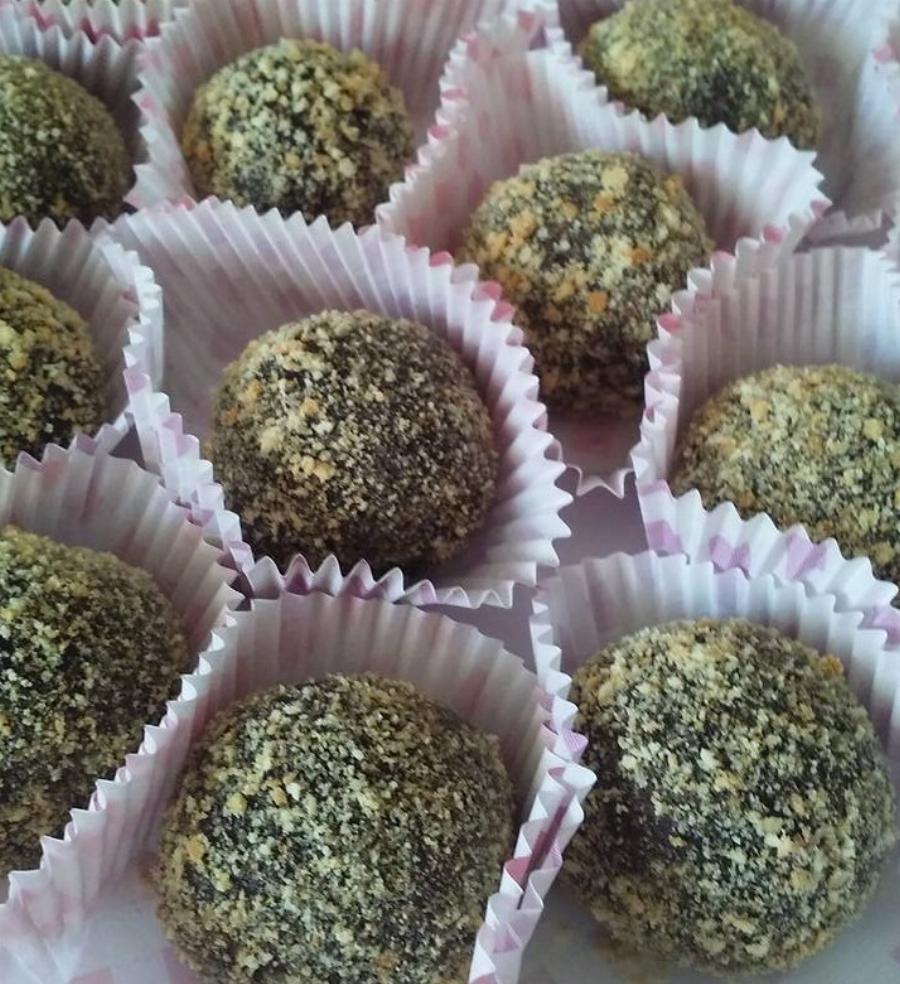 Σοκολατάκια μπισκότου με αμύγδαλα για αρχάριους με 4 υλικά