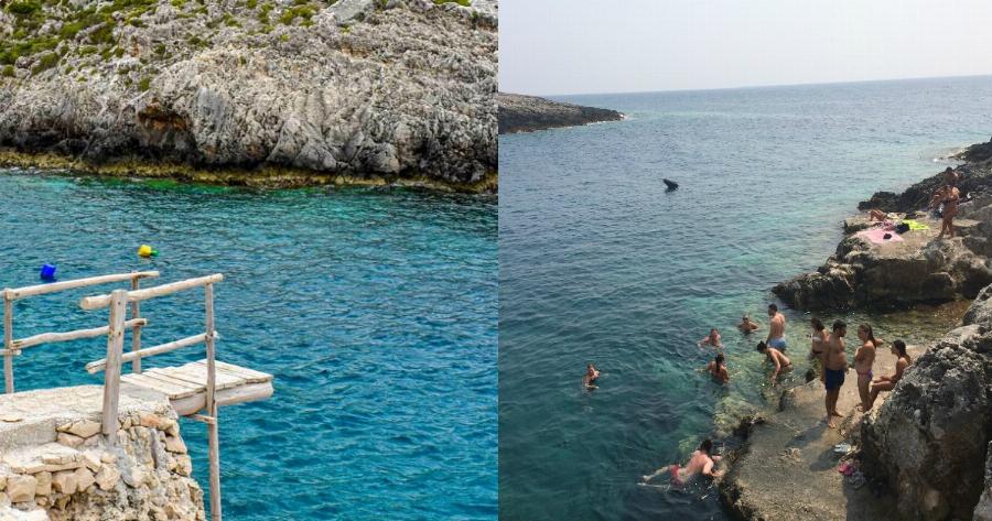 Η παραλία με την άμμο και τα ρηχά νερά σε αγαπημένο νησί, η οποία είναι η μοναδική που έχει πέτρινα μπαλκόνια