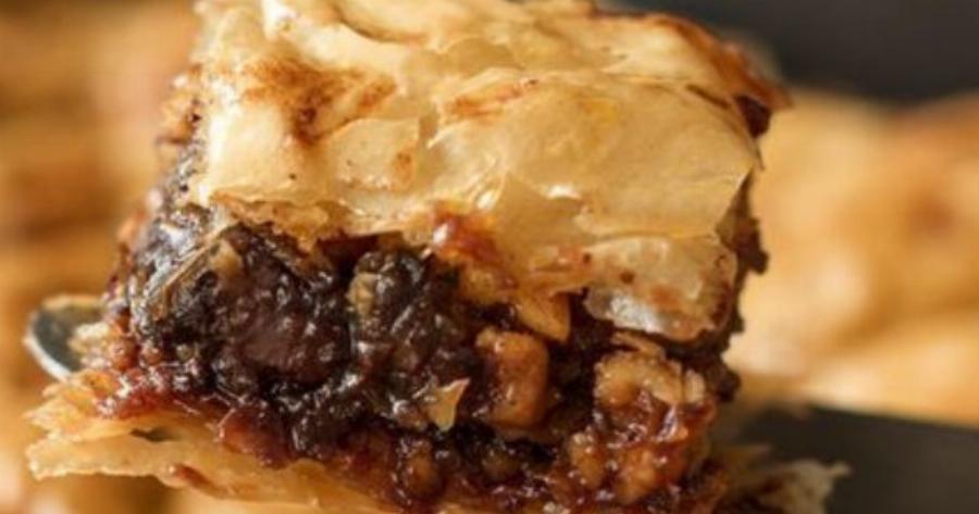 Μπακλαβάς με σοκολάτα: Συνταγή για αρχάριους έτοιμη σε λίγο χρόνο