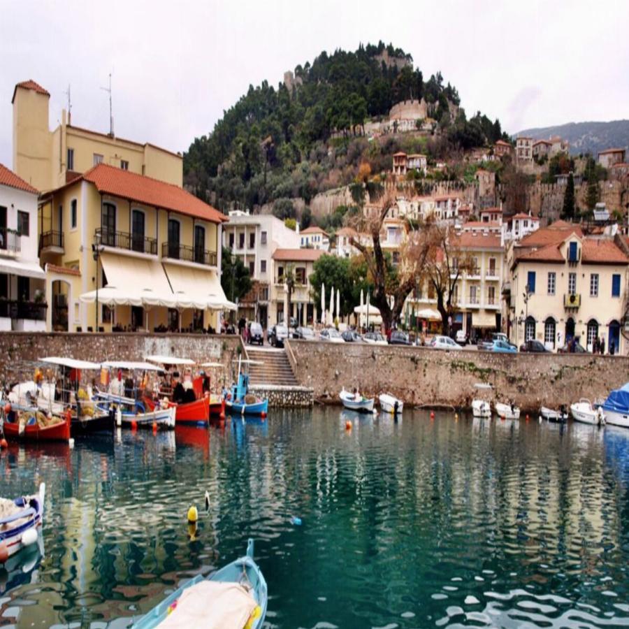 Εφτά κορυφαίοι φθινοπωρινοί προορισμοί μια ανάσα από την Αθήνα για αξέχαστες διακοπές Οκτώβριο και Νοέμβριο