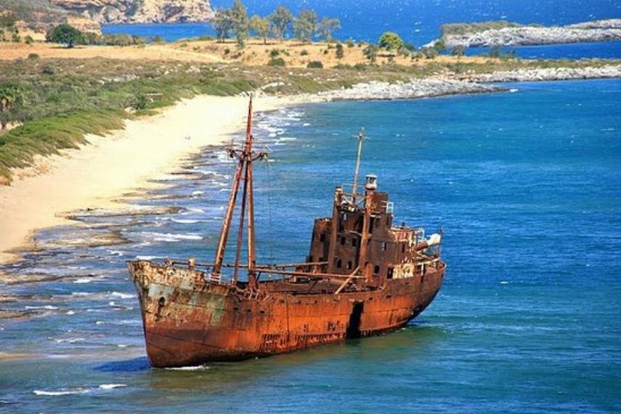 Ναυάγιο στο Γύθειο: Το πλόιο φάντασμα του Δημητρίου το οποίο καθηλώνει όποιον το δει με την απίστευτη ιστορία του