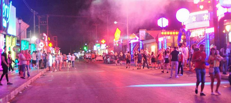 Κορονοϊός στην Ζάκυνθο: Σε συναγερμό οι αρχές – 20 ανήλικοι με κορονοϊό στη Ζάκυνθο (Βίντεο)