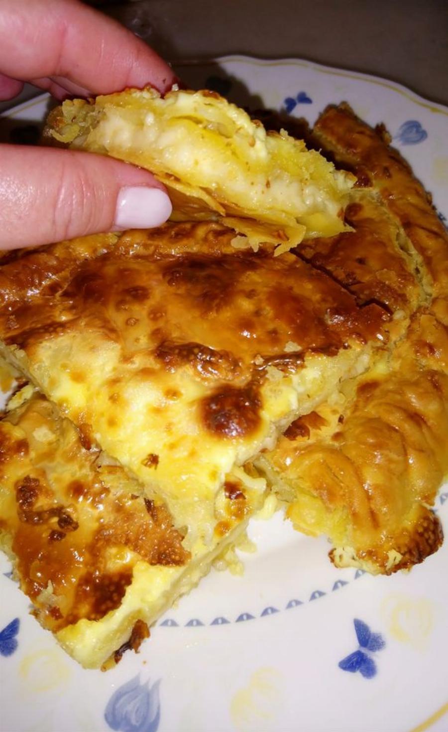 Κασερόπιτα με κρέμα γάλακτος: Οικονομική συνταγή με σφολιάτα και κρέμα γάλακτος