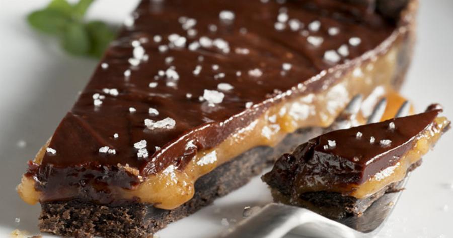 Τάρτα με καραμέλα και σοκολάτα: Η πιο γευστική, κατάλληλη για επιδόρπιο
