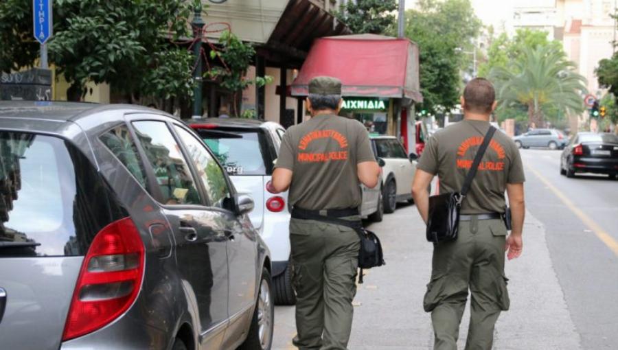 Ξύλο Καλαμπάκα: Άντρας πλάκωσε στο ξύλο δημοτικό αστυνομικό επειδή του έκοψε μια κλήση