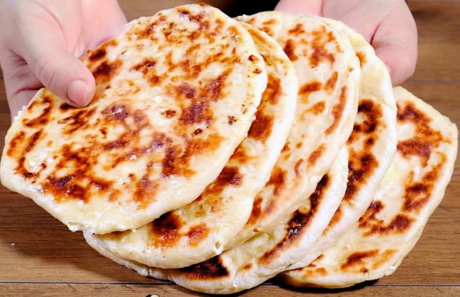 Τηγανιτή τυρόπιτα χωρίς λάδι και αυγά, έτοιμη σε λίγα λεπτά