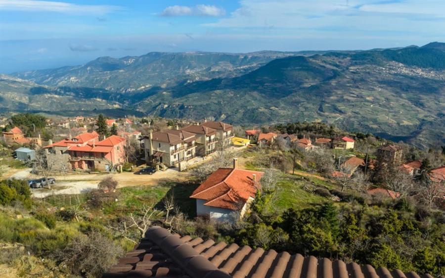 Πέντε φθινοπωρινοί γραφικοί προορισμοί στην Ελλάδα για αξέχαστες στιγμές το φετινό φθινόπωρο