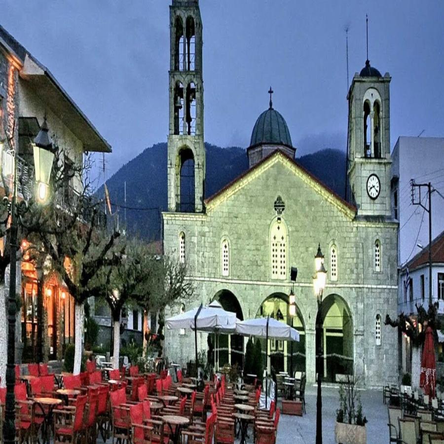 Μήλος του χειμώνα: Βρίσκεται μόλις 2 ώρες από την Αθήνα και είναι ο παράδεισος του Νοεμβρίου