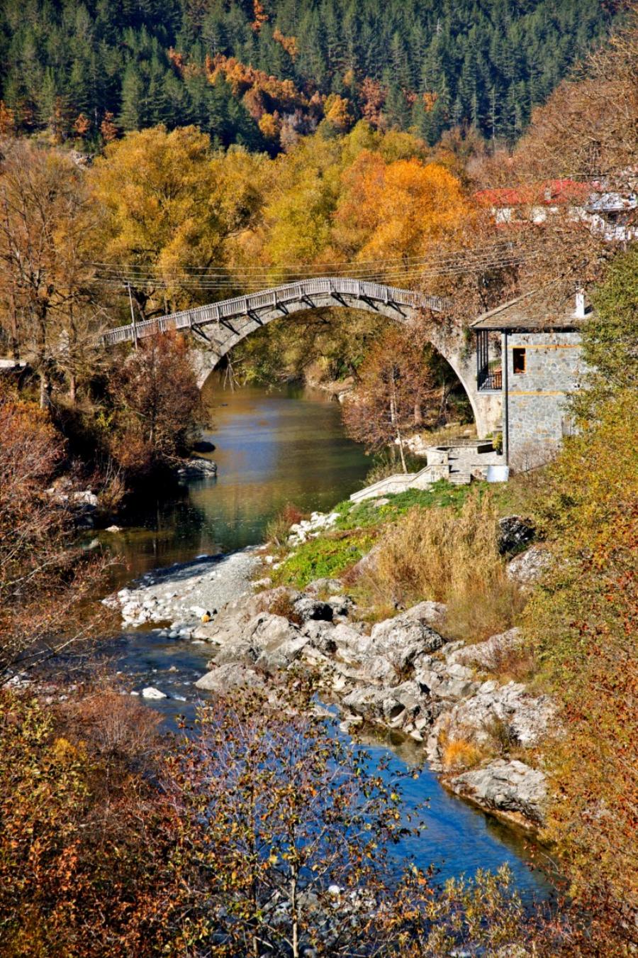 Φθινοπωρινές φωτογραφίες: 10 μαγευτικά, γραφικά τοπία από την Ελλάδα μας σαν πίνακες ζωγραφικής