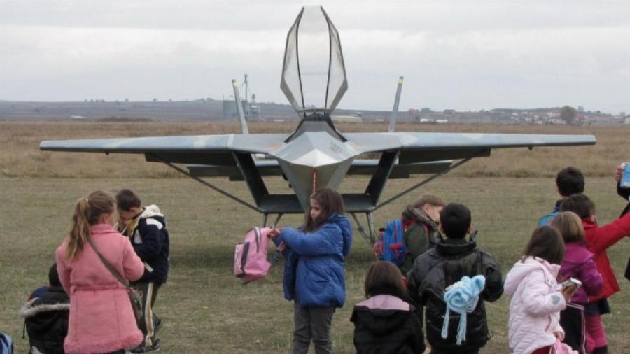 Ελληνικό αεροπλάνο: Το πρώτο αεροπλάνο το κατασκεύασε ένας αστυνομικός από τη Φλώρινα – Χίλια Μπράβο!