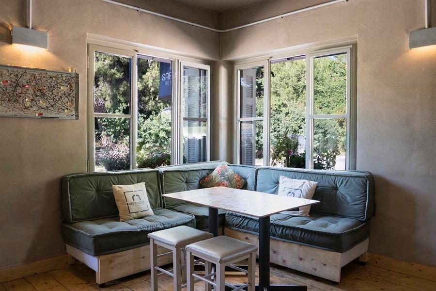 Οχτώ μυστικά cafe στην Αθήνα για ζεστούς καφέδες και κουβεντούλα το Φθινόπωρο