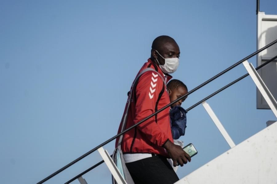 Ελλάδα πρόσφυγες: Αναχώρησαν για Γερμανία 101 πρόσφυγες