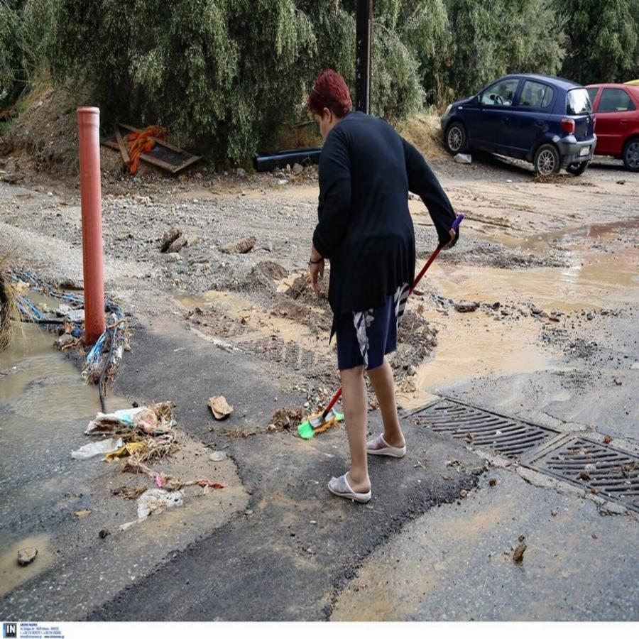 Κακοκαιρία Ηράκλειο: Εικόνες καταστροφής στην Κρήτη – Οι δρόμοι έχουν γίνει ποτάμια