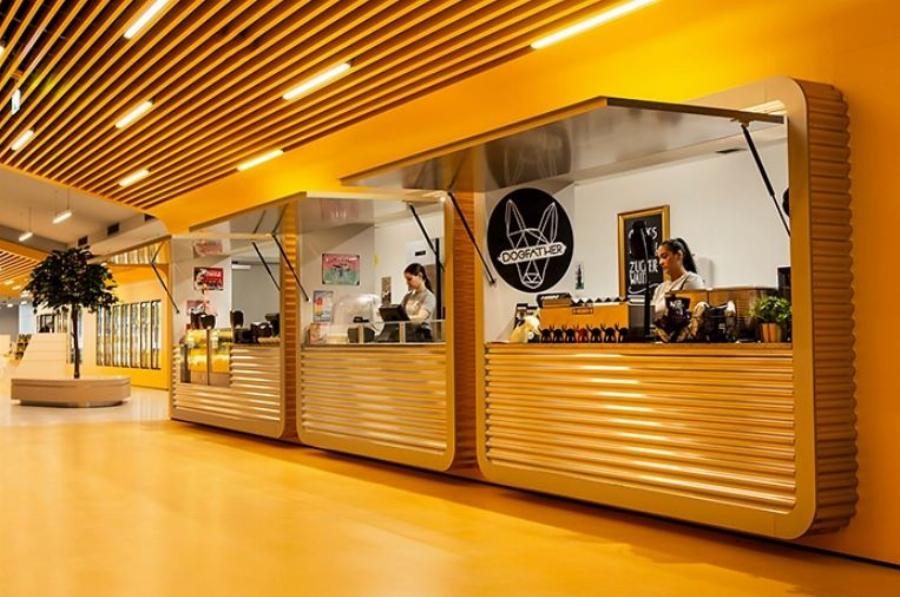 Σινεμά με κρεβάτια: Υπερλούξ εμπειρία με διπλά κρεβάτια και μαξιλάρια