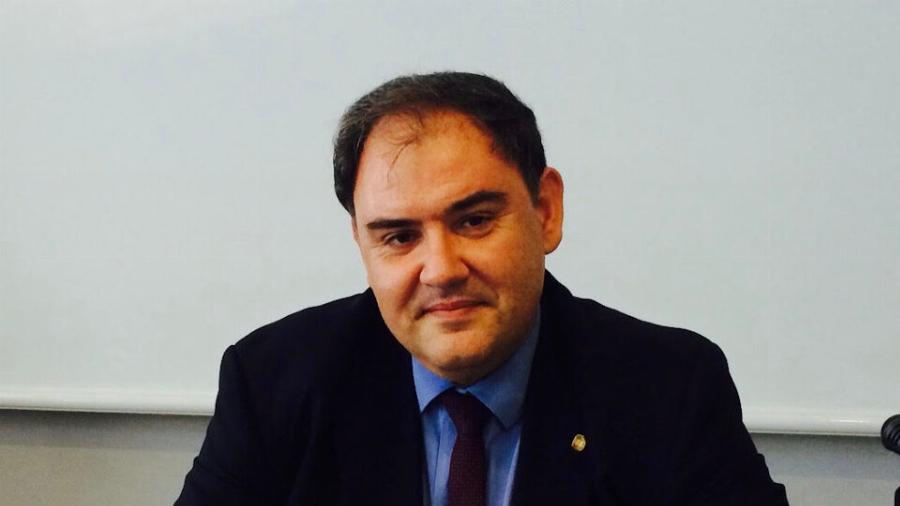 Καθηγητής ΑΠΘ: «Χρήση μάσκας όρθιοι και καθιστοί σε όλη την εστίαση»