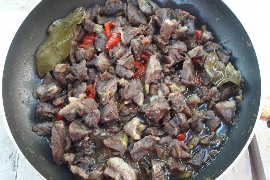 Τηγανιά από αγριογούρουνο: Πεντανόστιμη τηγανιά με πιπεριές και λίγα υλικά, σκέτο λουκούμι