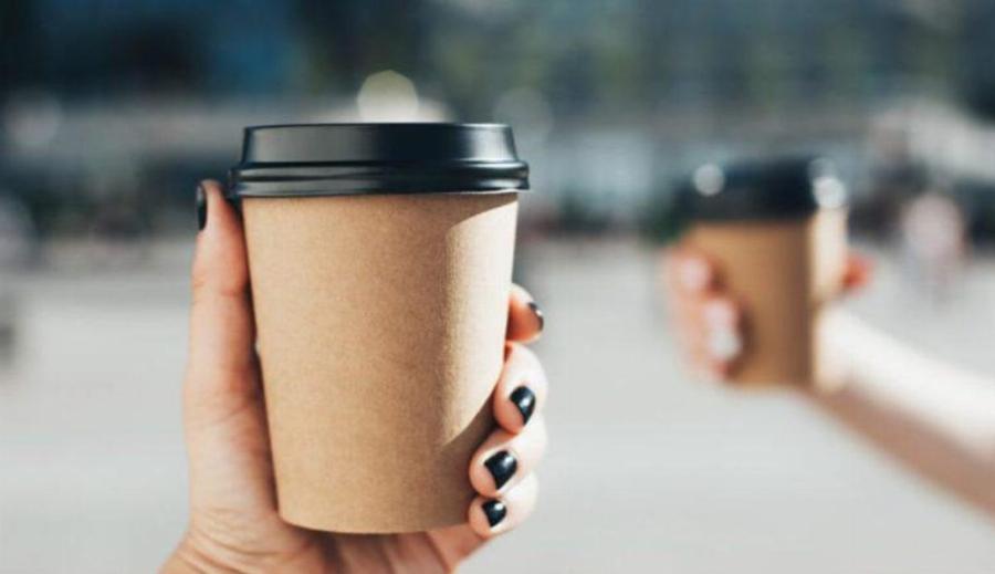 Περιβαλλοντικό τέλος: Όσοι δεν θέλουν να πληρώσουν, θα πρέπει να έχουν δικό τους ποτήρι