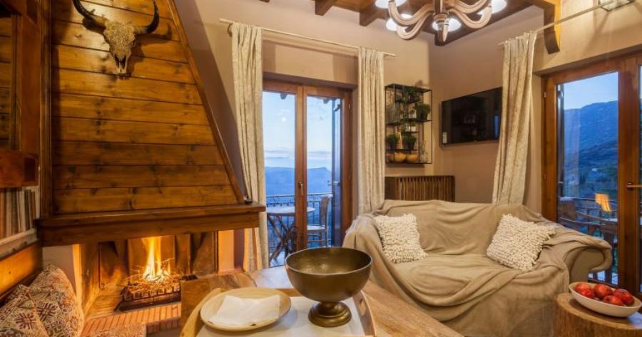 Προσφορά στην Αράχωβα για φθινοπωρινές διακοπές και για παρέα 6 ατόμων σε μαγικό σαλέ, μόνο με 37€ το άτομο τη μέρα