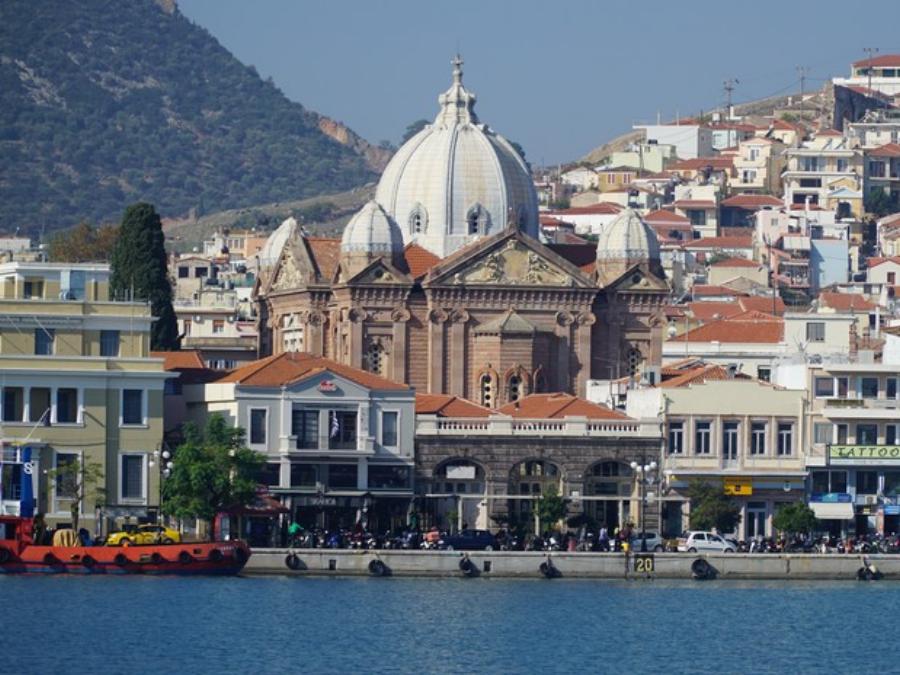 Λέσβος: Μειώθηκε 95% ο τουρισμός στο νησί φέτος