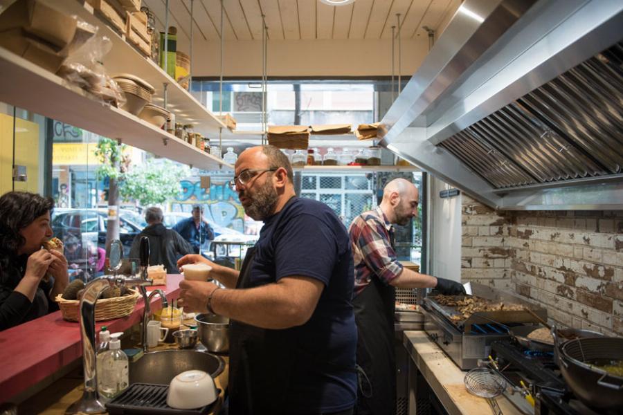 Σουβλάκι για χορτοφάγους: Το Amanita grill στα Εξάρχεια είναι η Νο1 επιλογή