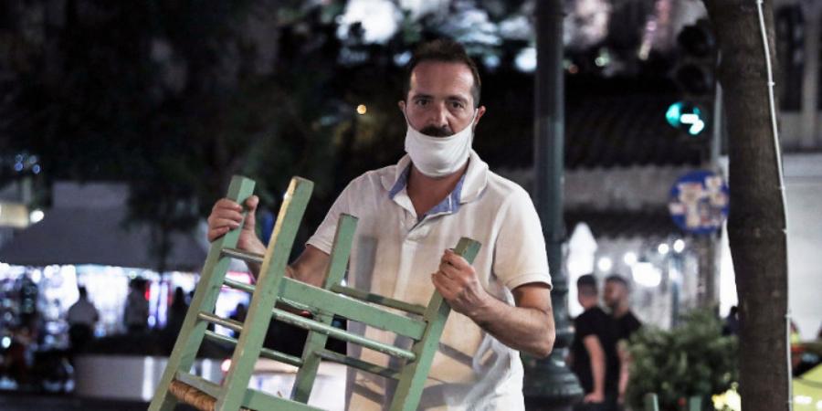 Κορονοϊός εστίαση: Θα κλείνουν τελικά στις 10 το βράδυ μπαρ και καταστήματα; – Αυτά είναι όλα τα σενάρια