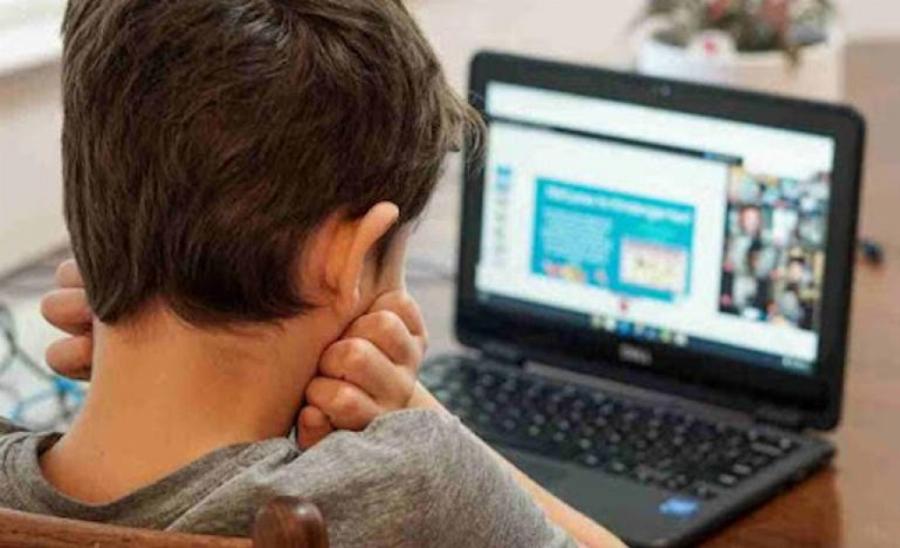 Λαμία τηλεκπαίδευση: Άγνωστοι συνδέθηκαν στην ψηφιακή τάξη και άρχισαν να βρίζουν αισχρά τον καθηγητή