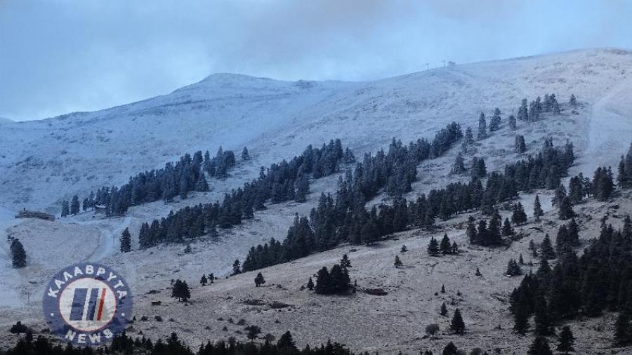 Καλάβρυτα χιόνια: Έπεσαν στον Χέλμο τα πρώτα χιόνια – Απίστευτες φωτογραφίες