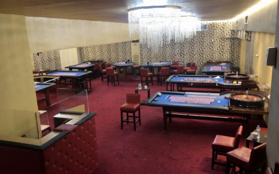 Αθήνα lockdown: 67 άτομα έσπασαν την καραντίνα και τζόγαραν σε κατάστημα με τυχερά παιχνίδια