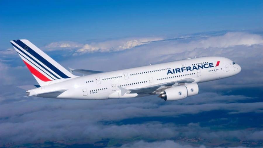 Air France: Η αεροπορική αυξάνει τη συχνότητα των δρομολογίων για την περίοδο των Χριστουγέννων