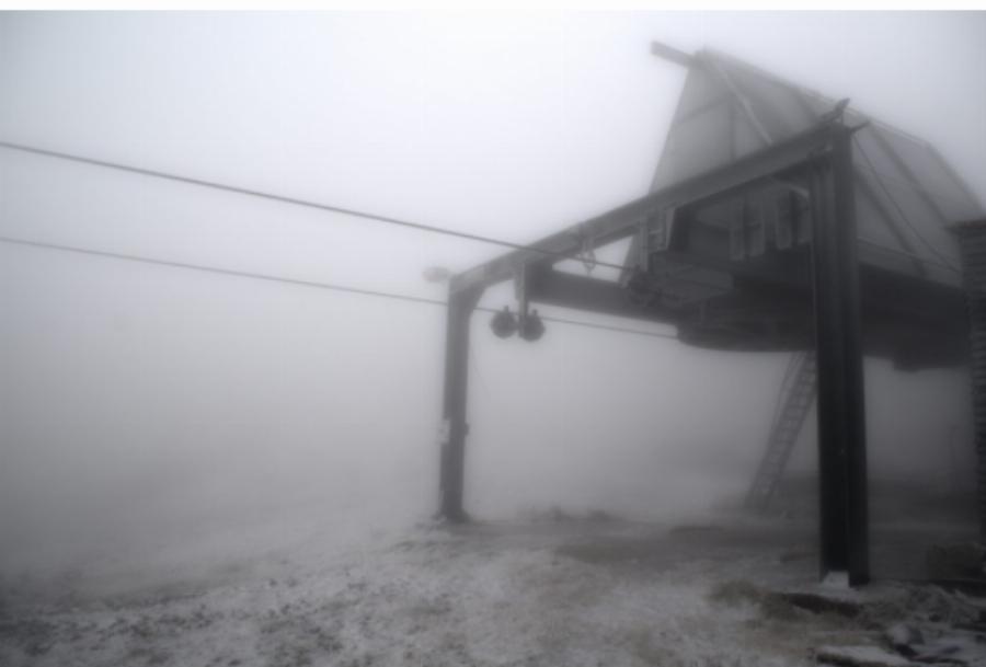 Ευρυτανία: Έπεσαν τα πρώτα χιόνια στο Βελούχι – Το τοπίο είναι μαγευτικό