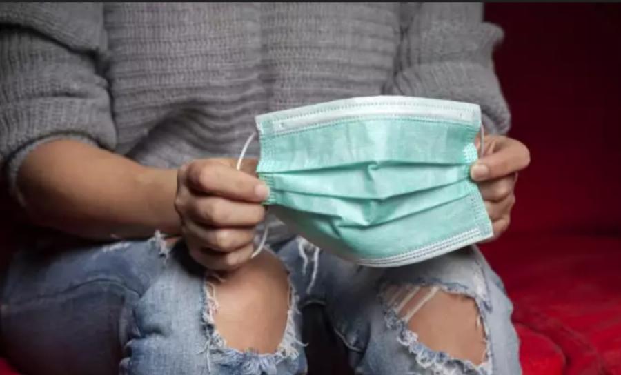 Σκόπελος: Καταγγελία για φορείς κορονοϊού που κυκλοφορούν κανονικά στο νησί