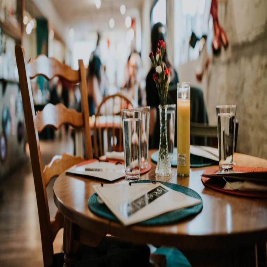 Άνοιγμα εστίασης: Υπάρχει πιθανότητα να ανοίξουν η εστίαση και το λιανεμπόριο την 1η Δεκεμβρίου